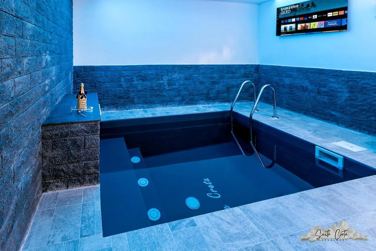 Suite Creta contacts